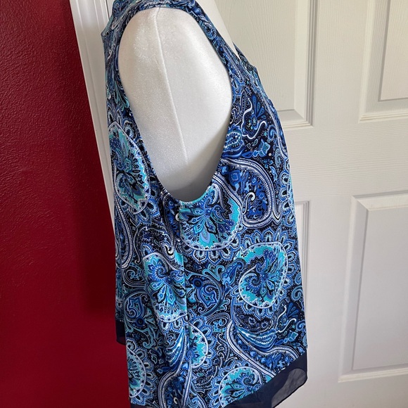 Roz & Ali Asymmetrical Blue Sleeveless Tank Top - Picture 6 of 11